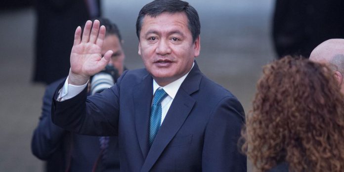 Anunciará EPN cambios en su gabinete esta tarde