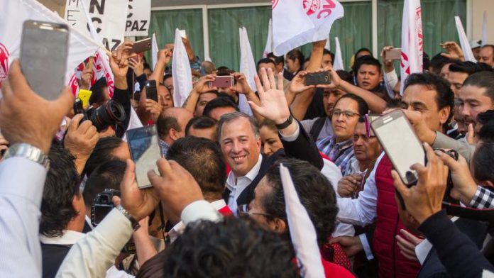 AMLO, nini suelto; Anaya, guía de turistas: Meade