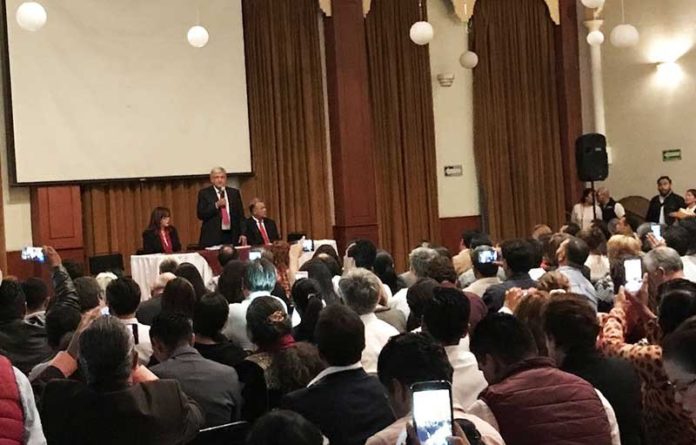 AMLO GOBERNADORES