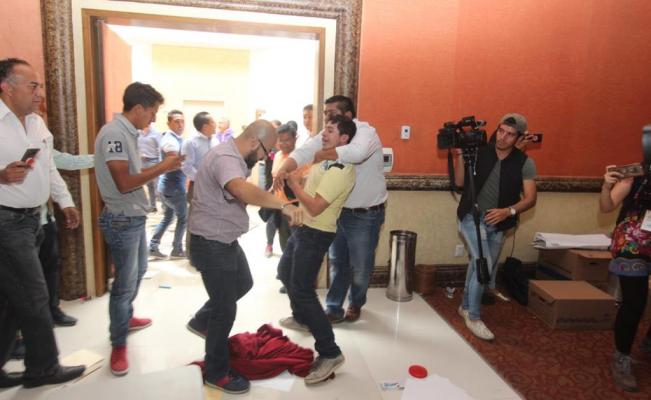 morena_pan_hotelmm_fraude_puebla_redis