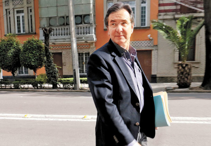 el-futuro-secretario-de-educacion_0_166_950_591