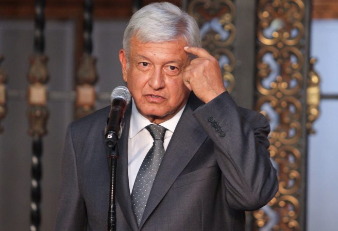 AMLO-ofrece-conferencia-de-prensa-tras-reunión-con-Peña-Nieto_30962046