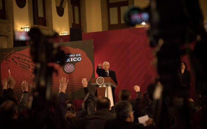 AMLO defenderá y protegerá a periodistas